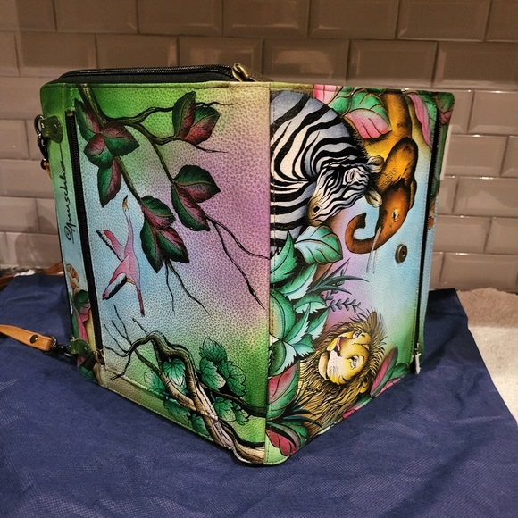 Purse - Picture 2 of 2